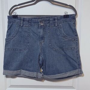 Women's Shorts Size 12
